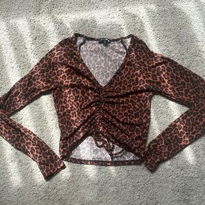 Cheetah print long sleeve crop top - size x small